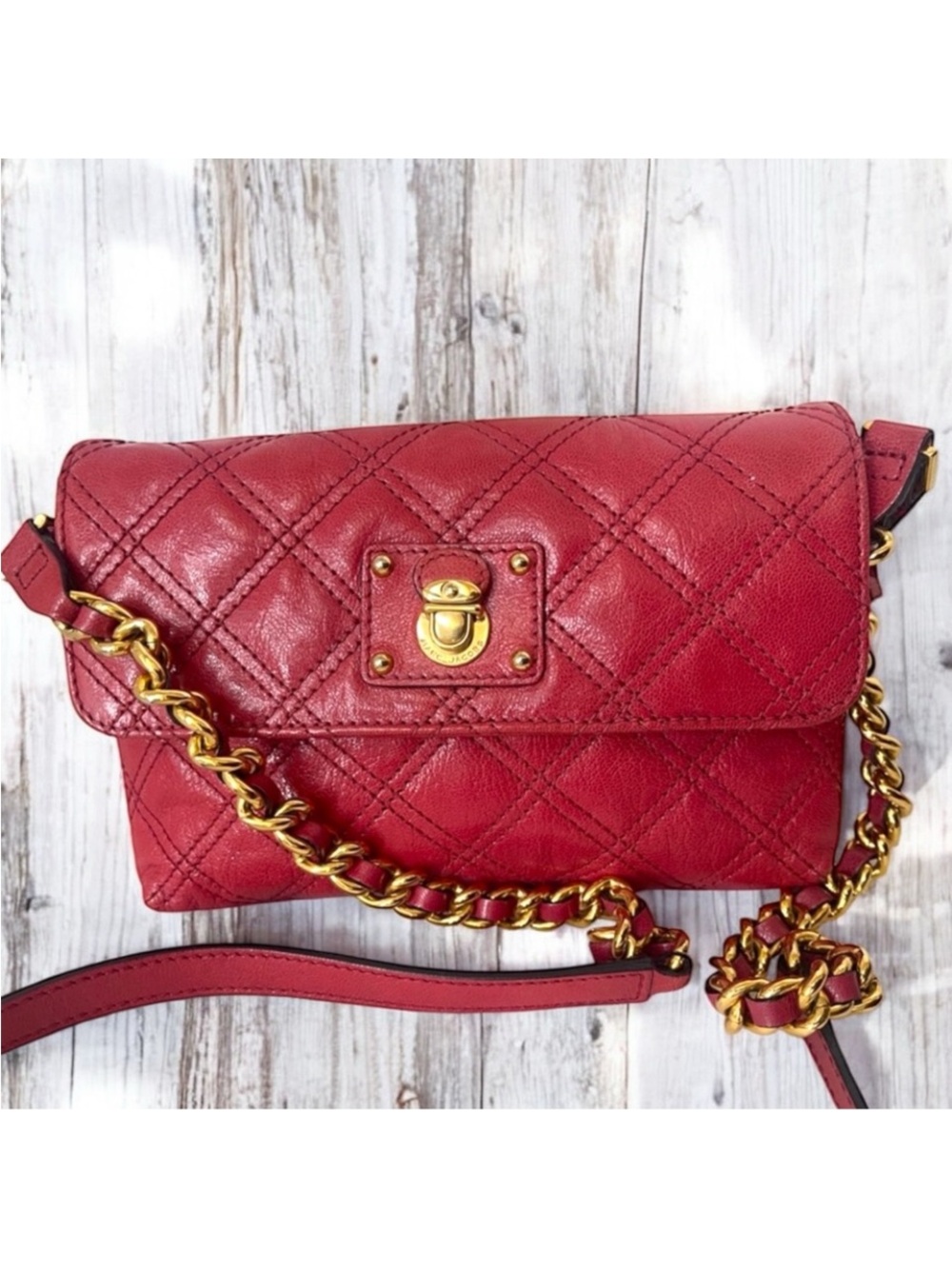 Marc Jacobs Red Quilted Leather Crossbody with Gold Chain EUC - Picture 9 of 12